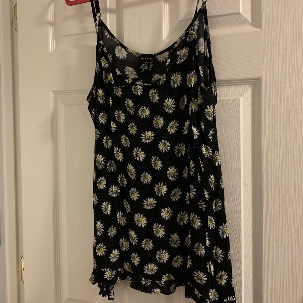 Torrid daisy top